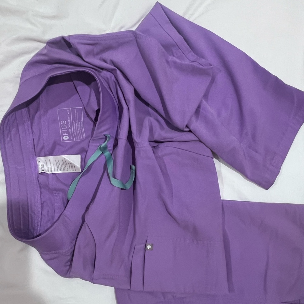 Figs Kade Cargo Pants in Lilac Dawn Medium Tall PO#2959